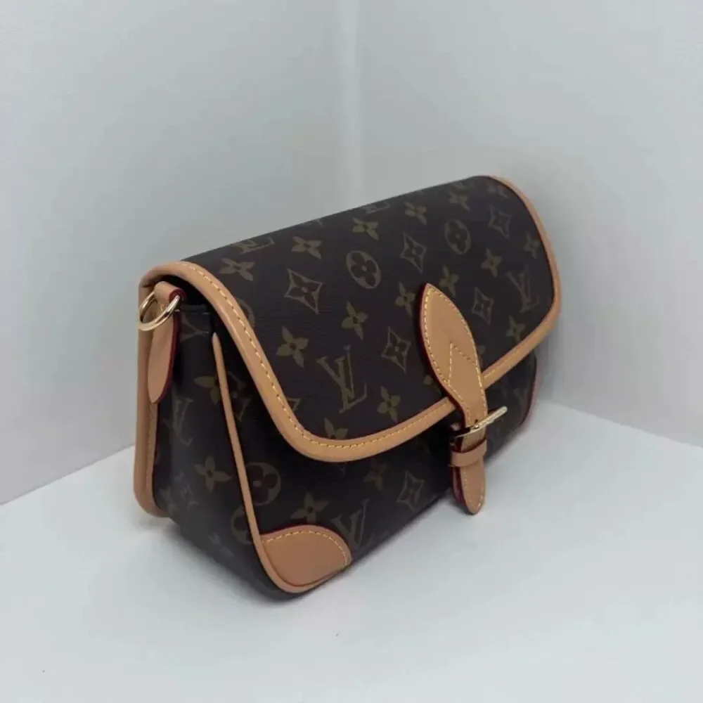 Louis Vuitton Women Pre-Loved Bag Very Good Condition